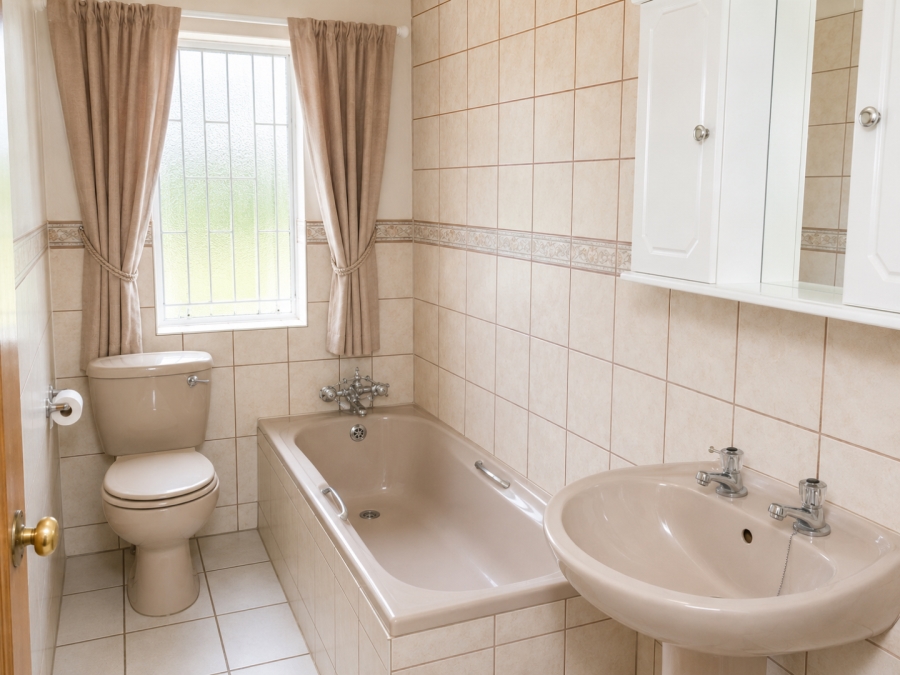 11 Bedroom Property for Sale in Ficksburg Free State